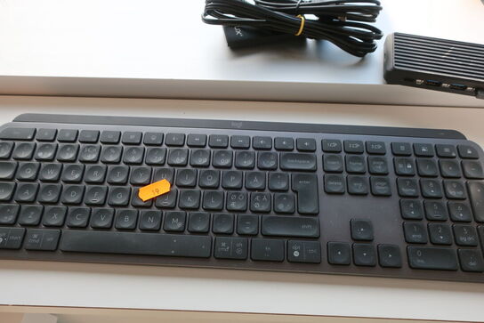 Tastatur, 2 stk. mus, lommeregner LOGITECH