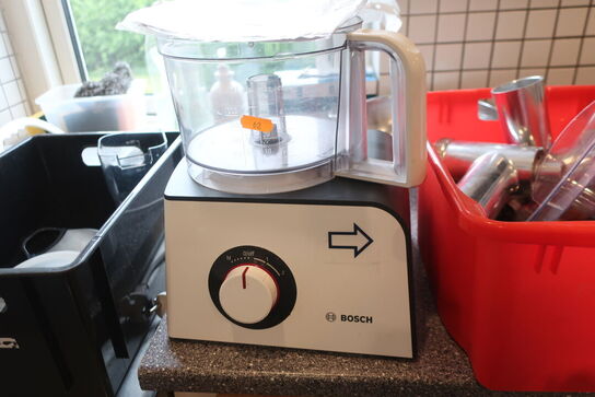 Foodprocessor BOSCH med tilbehør