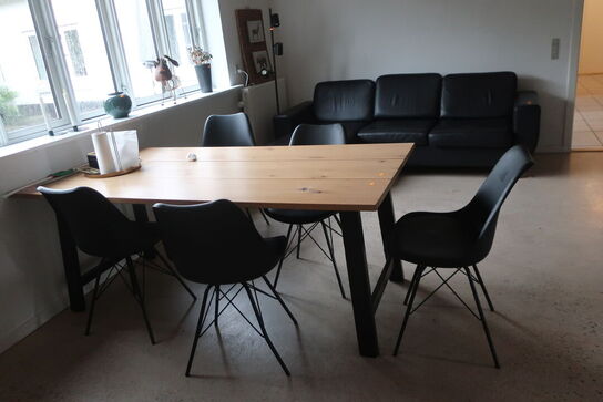 Spisebord 190x90 med stole