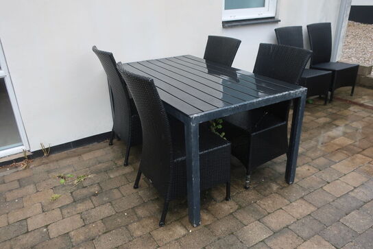 Havebord med stole