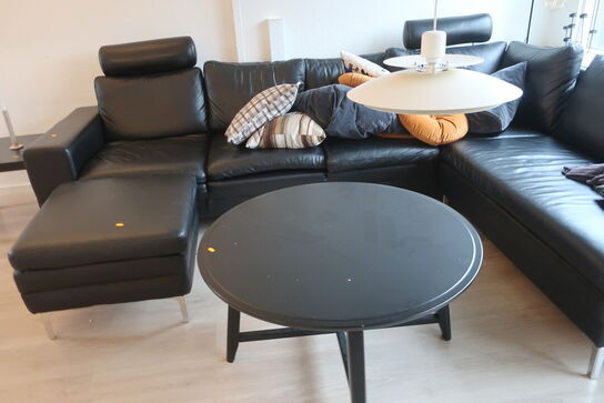 Lædersofa samt bord m.m.