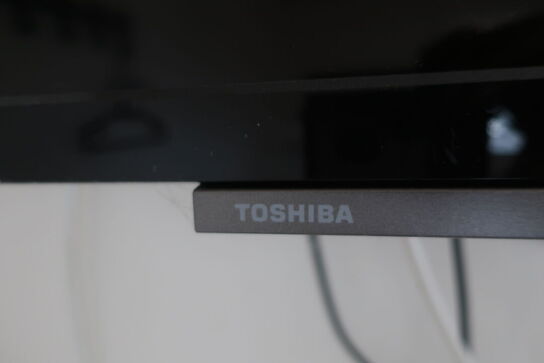 TV TOSHIBA CT8556 samt canal digital boks