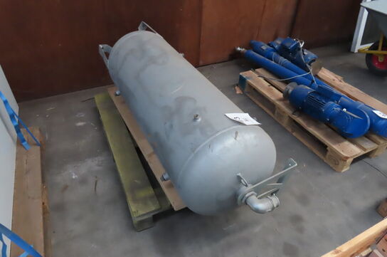 Tank 