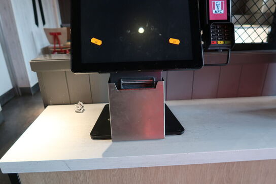 All-in-one touch computer ELO ESY22i5 med bonprinter samt dankortterminal