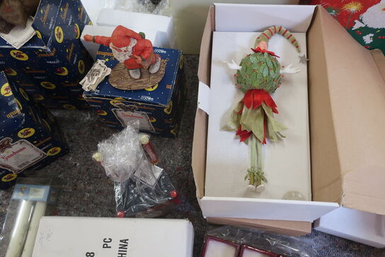 Julefiguer og pynt