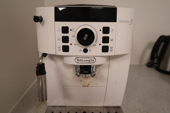 Espressomaskine, DeLonghi Magnifica S