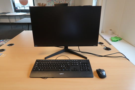 Skærm 27", Samsung F27T370FWR + keyboard & mus 