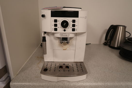 Espressomaskine, DeLonghi Magnifica S