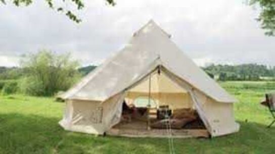 North Field Exclusive Glamping Tipi 5M