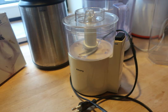 Kaffemaskine PHILIPS, elkedel, foodprocessor m.m.