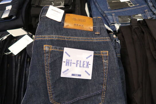 Ca. 275 par Jeans - af mærker som: Wrangler, Lee, Hi-Flex m.m. 