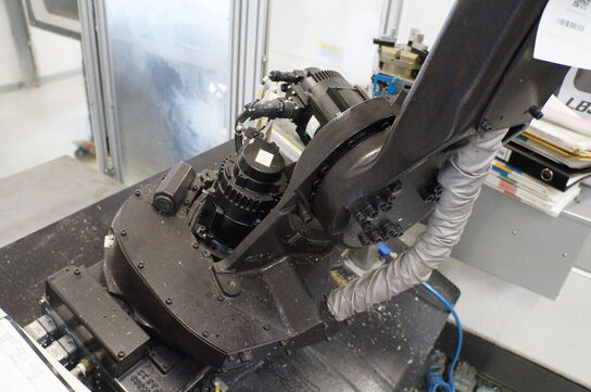 Robotarm YASKAWA MH24
