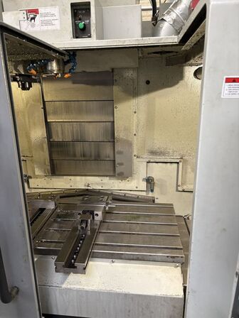 CNC Vertikalt bearbejdningcenter HYUNDAI-KIA MECHANICS VX500