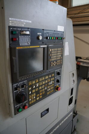 CNC Drejebænk HYUNDAI-KIA MECHANICS SKT 210 SY