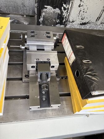 CNC Bearbejdningscenter QUASER MV204 CPL
