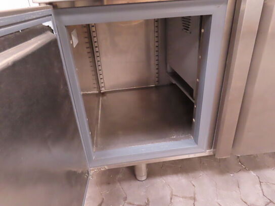 Kølebord med serveringstop