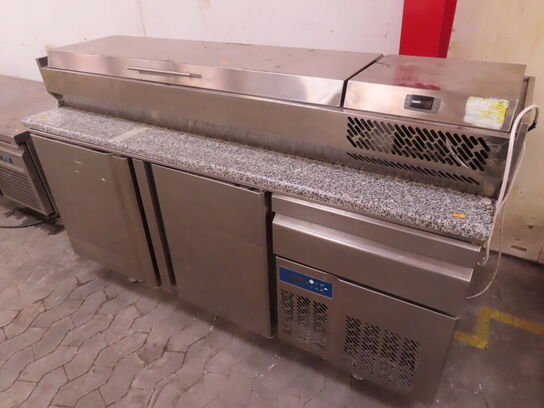 Kølebord med serveringstop