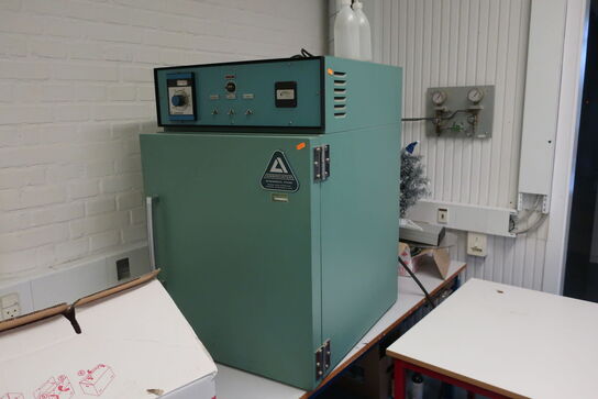 Environmental chamber ASSOCIATED bk-1104