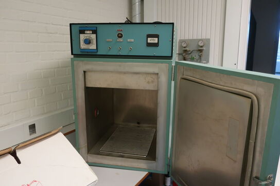 Environmental chamber ASSOCIATED bk-1104