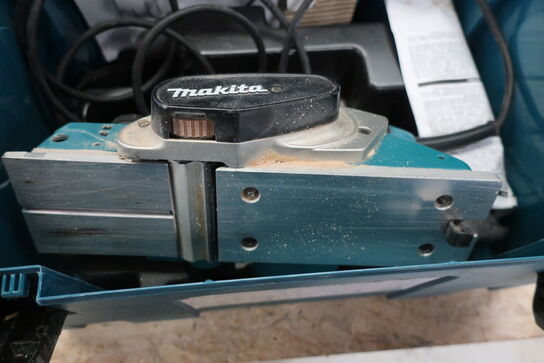 Høvl MAKITA KP0800