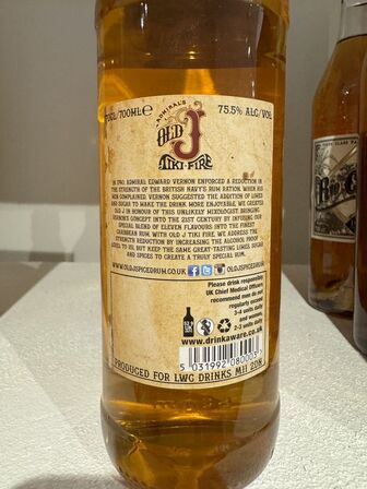 4 fl. Admiral Vernon`s Old J Tiki Fire Rum