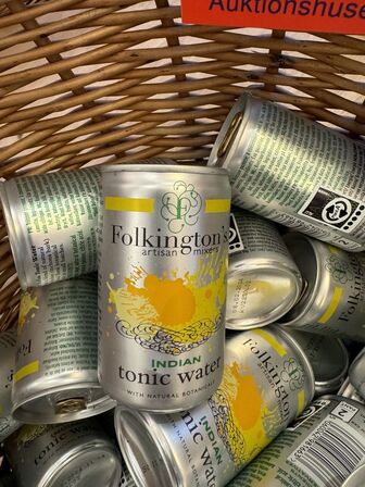 Kurv med diverse Folkington tonic water