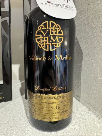 1 fl. Valinch and Mallet 15 års Single Cask Single Blended rum