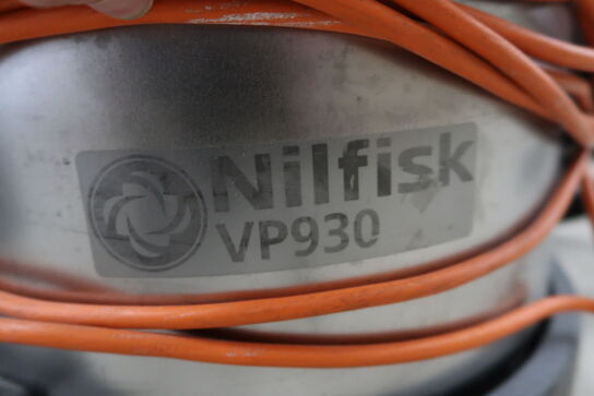 Vacuum cleaner NILFISK VP 930