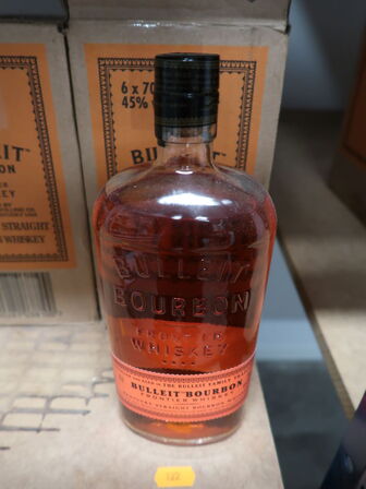 6 flasker Whisky BULLEIT BOURBON