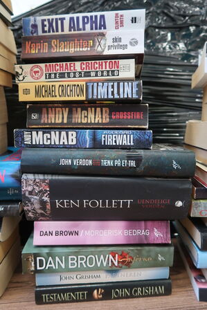 Bøger STPHEN KING, DEAN KOONTZ, DAN BROWN m.m.