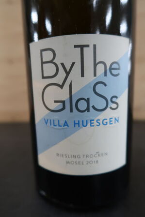 1 fl. Hvidvin VILLA HUESGEN By The Glass 150cl.