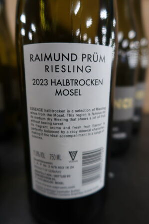 9 fl. Hvidvin ESSENCE Raimund Prüm Riesling 2023, 75cl.