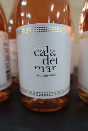 9 fl. Rosé CALA DEL MAR Moscato Rosé, 75cl.