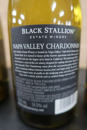 3 fl. Hvidvin BLACK STALLION Napa Valley Chardonnay 2019, 75cl.