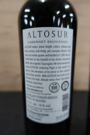 3 fl. Rødvin SOPHENIA Malbec 2021 samt ALTOSUR Cabernet Souvignon 2022, 75cl.