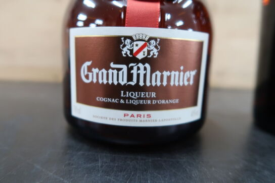 2 fl. Likør GRAND MARNIER og DRAMBUIE