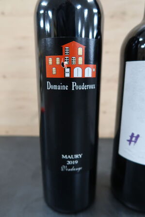 2 fl. Rødvin DOMAINE POUDEROUX Maury 2019 samt La DOURBIE #1781, 75cl.