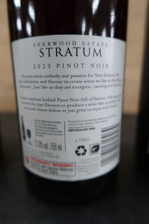 3 fl. Vin STONEHORSEChardonnay samt SHERWOOD ESTATE Stratum 2023, 75cl.