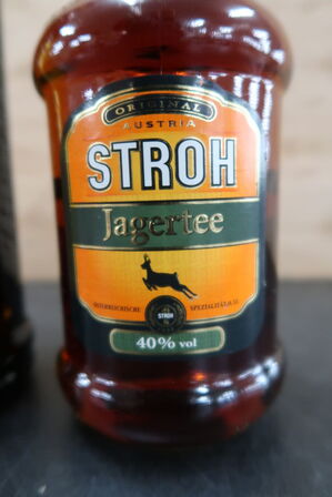 2 fl. Spiritus KAHLUA og STROH Jagertee