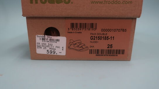 Sko FRODDO - str. 25