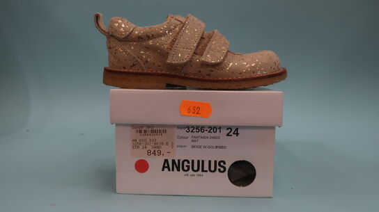 Sko ANGULUS - str. 24
