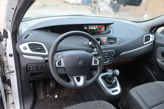 Varebil RENAULT SCENIC 1,5 DCI 110