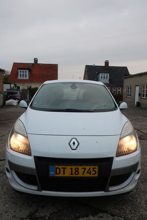 Varebil RENAULT SCENIC 1,5 DCI 110