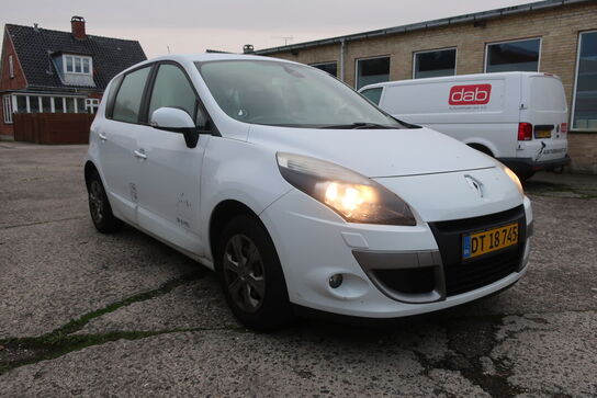 Varebil RENAULT SCENIC 1,5 DCI 110