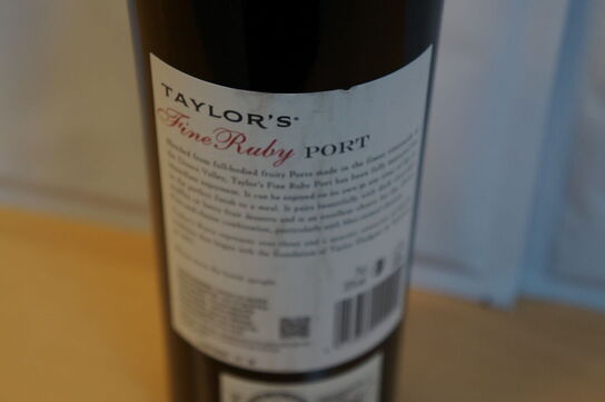 5 fl. TAYLORS FINE RUBY PORT