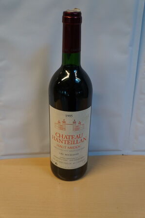 3 fl. CHATEAU HANTEILLAN HAUT-MEDOC 1995