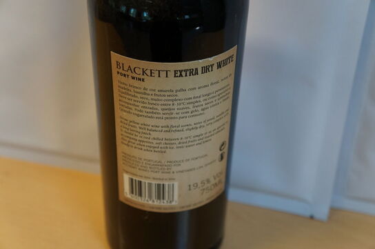 3 fl.  BLACKETT EKSTRA DRY WHITE