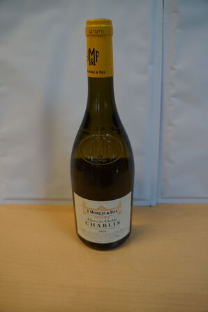 3 fl.  CHABLIS J. MOREAU & FILS 2023