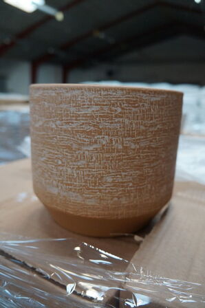 Palle med diverse potter