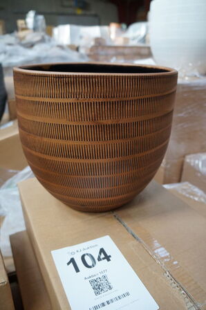 Palle med diverse potter